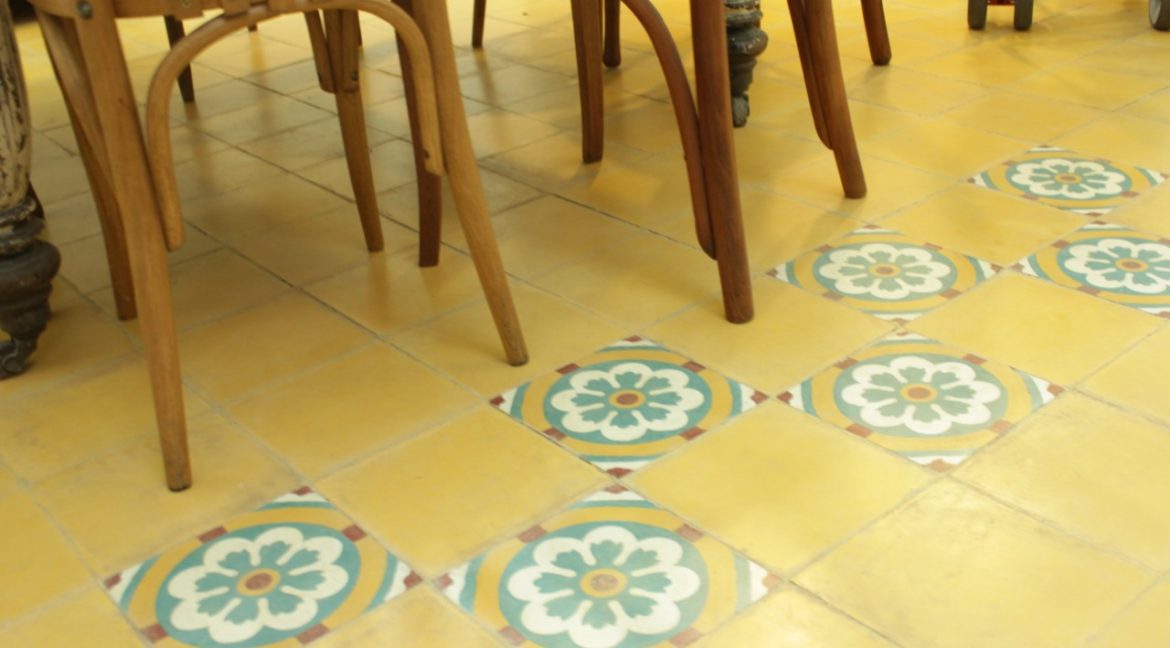 detalle piso del comedor