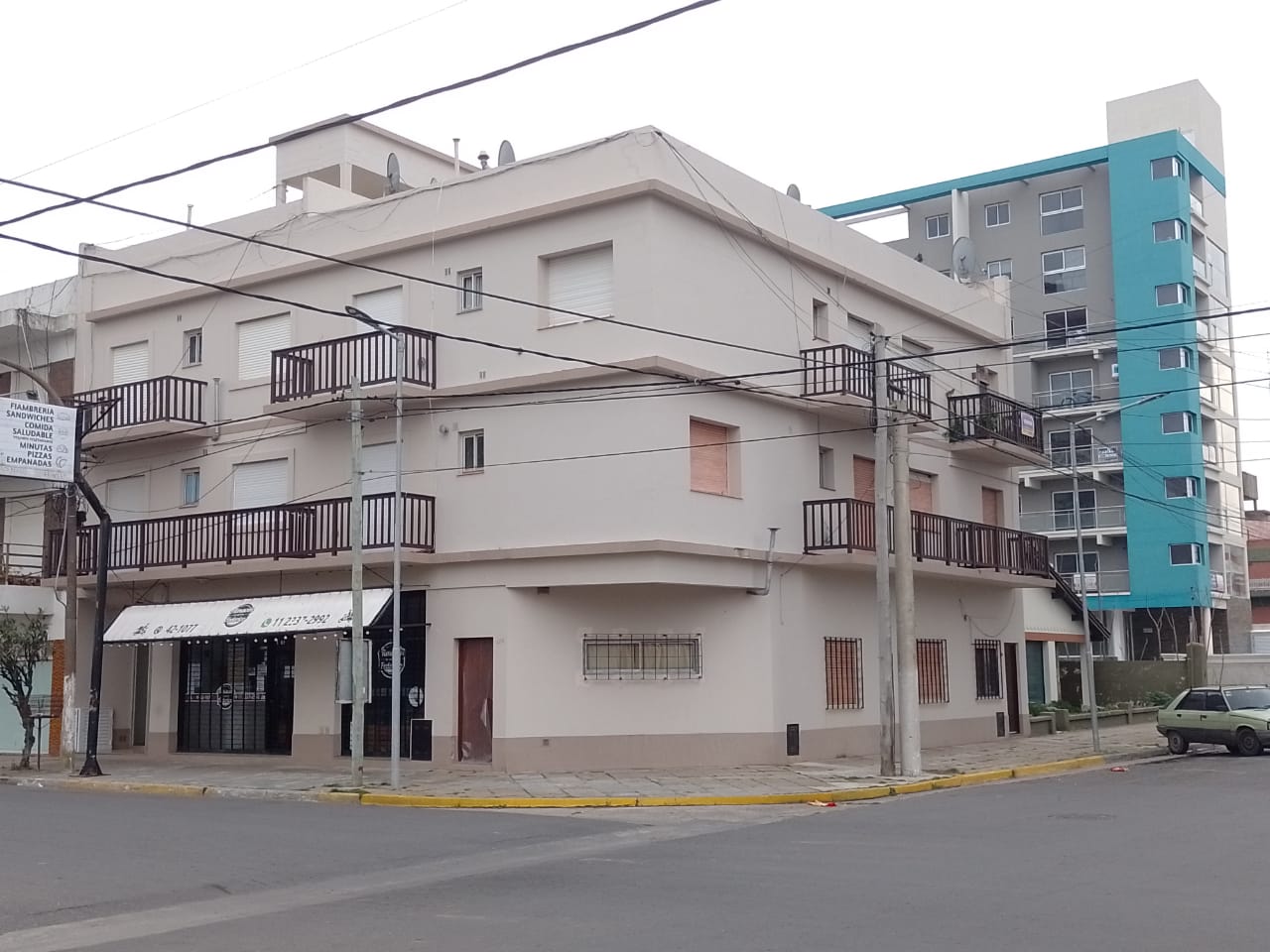 calle 3 n°1311 esquina 40, Santa Teresita (120432)