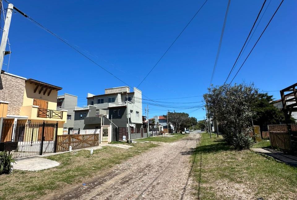 WhatsApp Image 2025-10-14 at 12.05.41 (4)