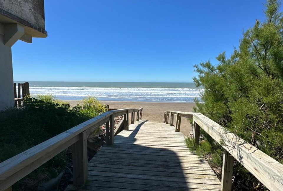 WhatsApp Image 2025-10-14 at 12.05.45