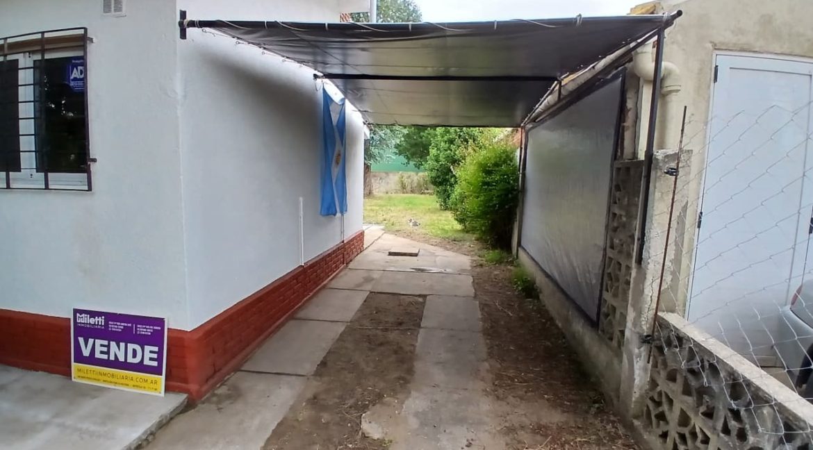 WhatsApp Image 2025-12-06 at 19.39.06