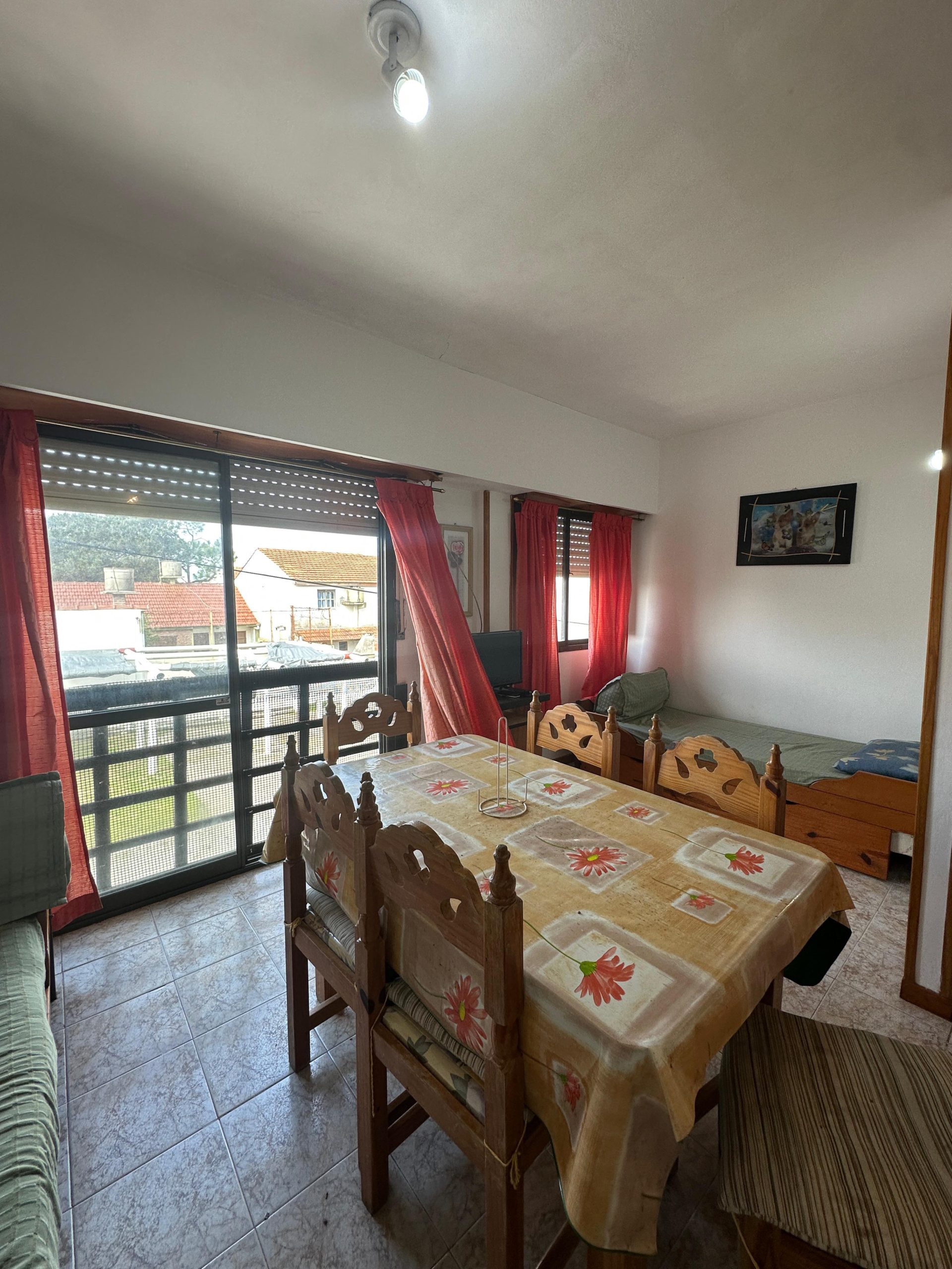 57 n° 141 UF 8, Mar del Tuyú (120419)