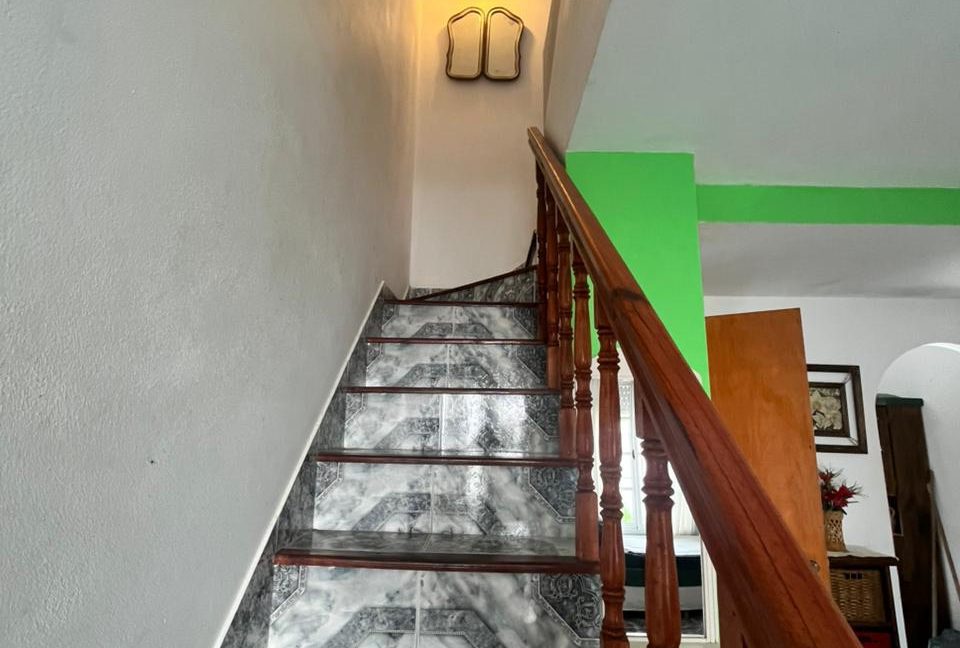 WhatsApp Image 2025-12-08 at 16.49.08