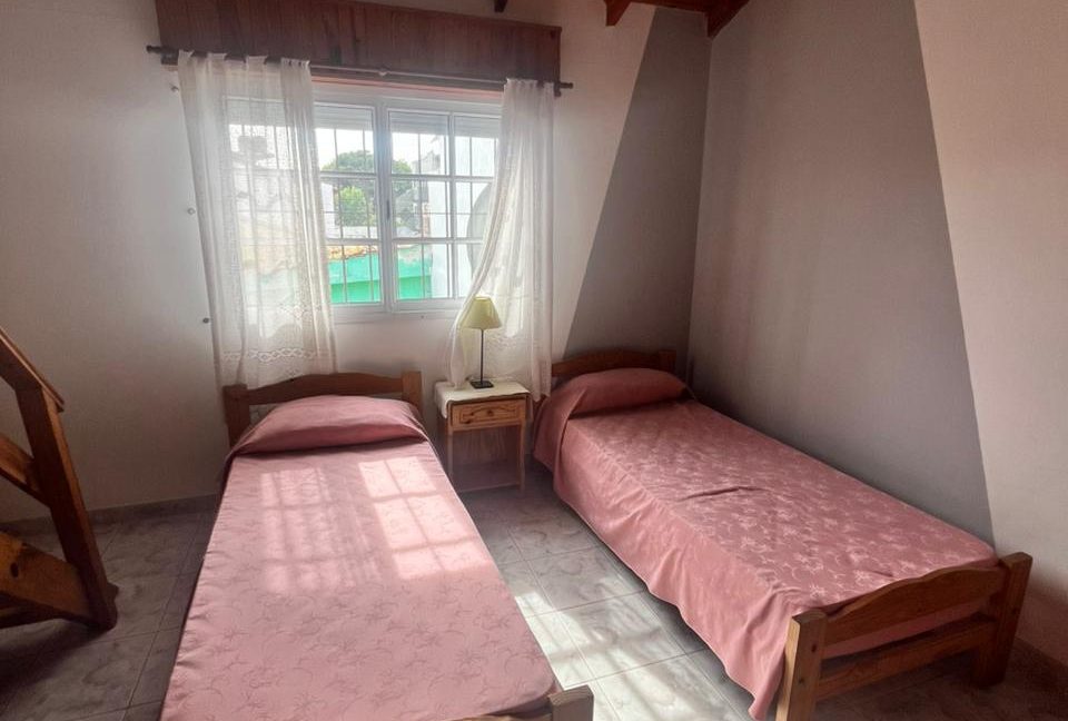 WhatsApp Image 2025-12-08 at 16.49.19