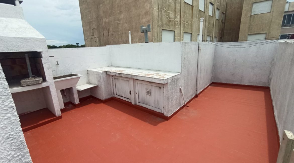 WhatsApp Image 2025-12-05 at 12.20.16 PM