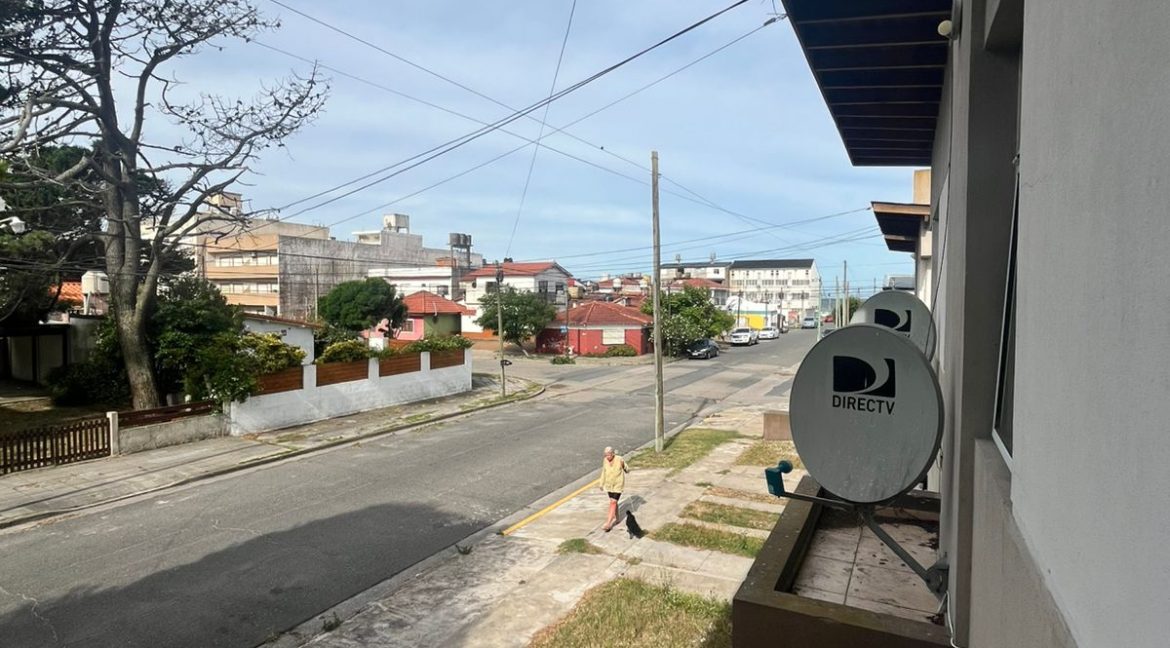 WhatsApp Image 2025-12-08 at 16.50.21 (1)