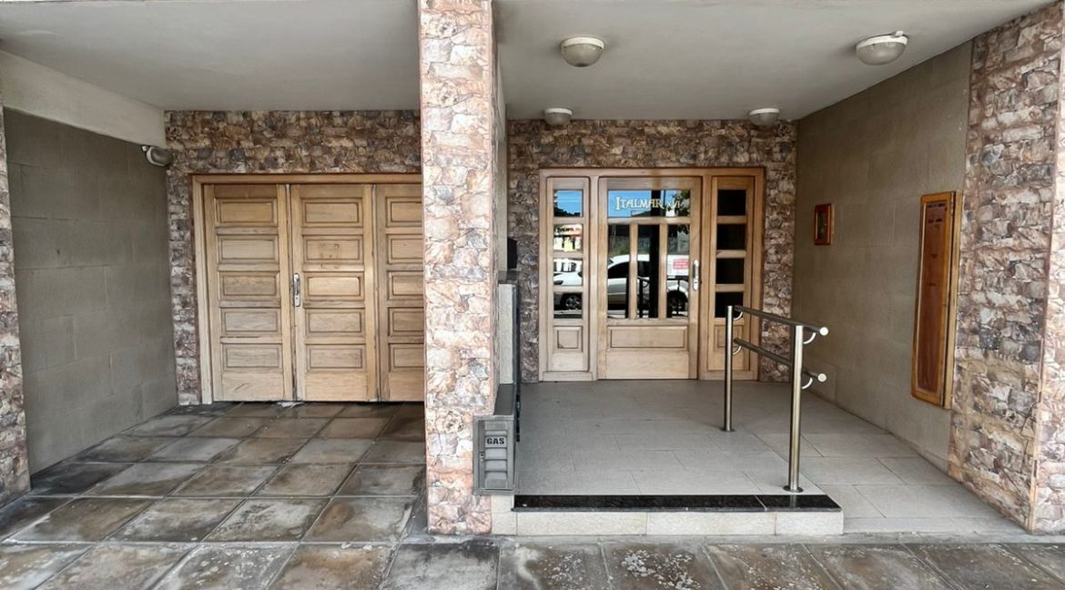 WhatsApp Image 2025-12-17 at 11.47.47 (1)