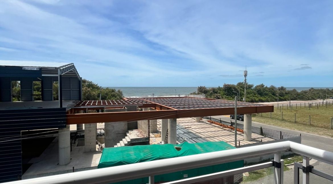 WhatsApp Image 2025-12-08 at 12.01.54 (2)