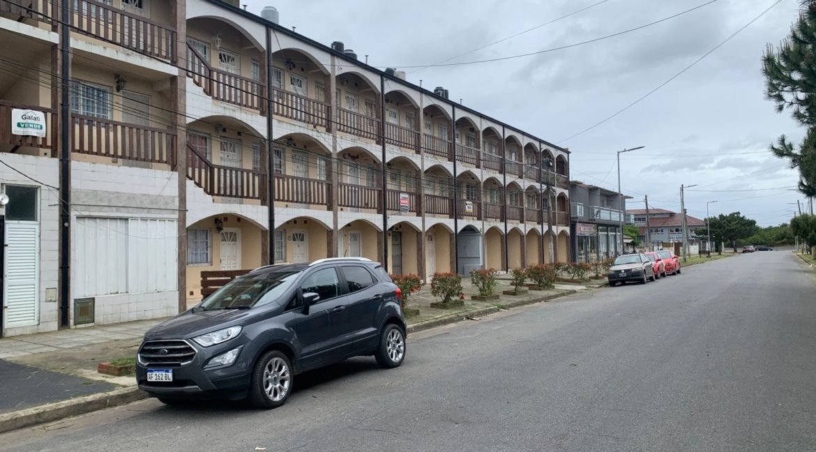 WhatsApp Image 2025-10-27 at 14.42.12