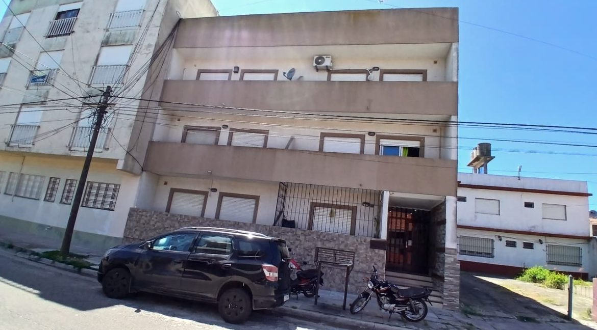 WhatsApp Image 2025-11-13 at 11.04.09 (2)