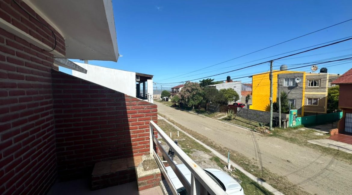 WhatsApp Image 2025-12-04 at 16.00.28 (4)