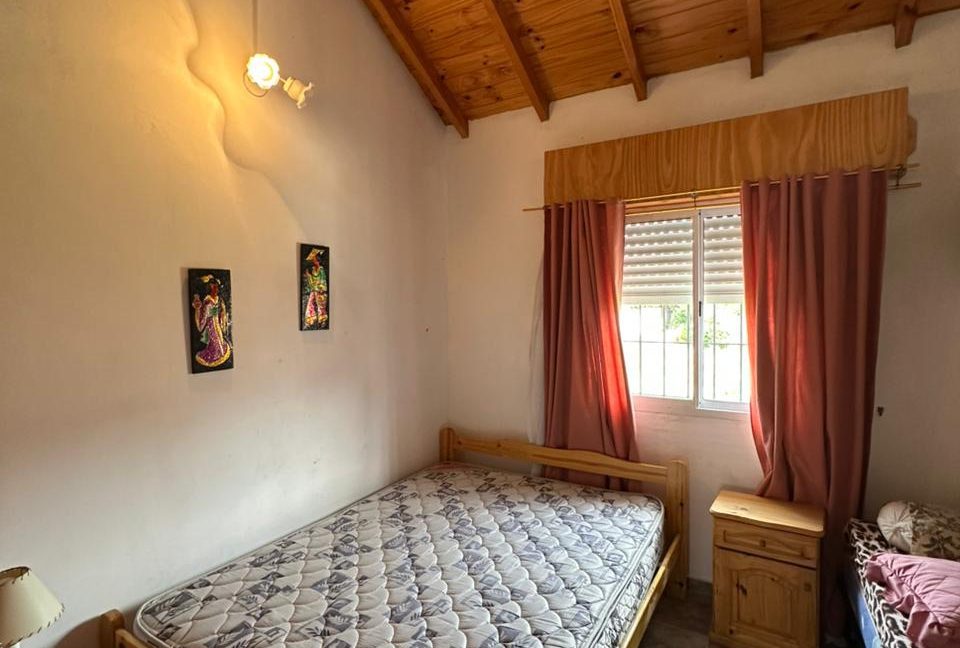 WhatsApp Image 2025-12-11 at 16.07.41