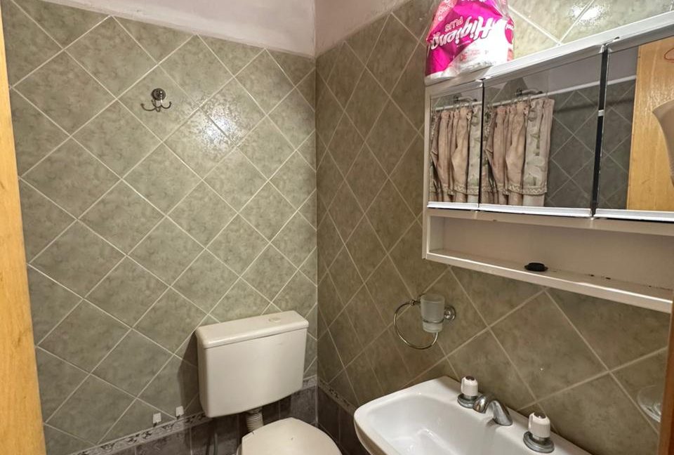 WhatsApp Image 2025-12-11 at 16.07.44 (1)