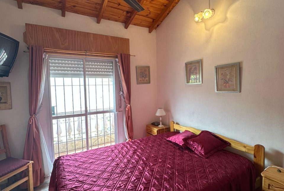 WhatsApp Image 2025-12-11 at 16.07.47