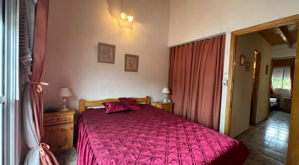 WhatsApp Image 2025-12-11 at 16.07.48