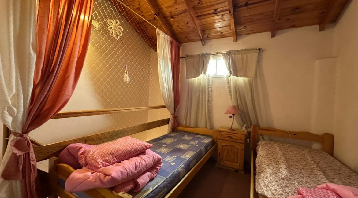 WhatsApp Image 2025-12-11 at 16.07.53