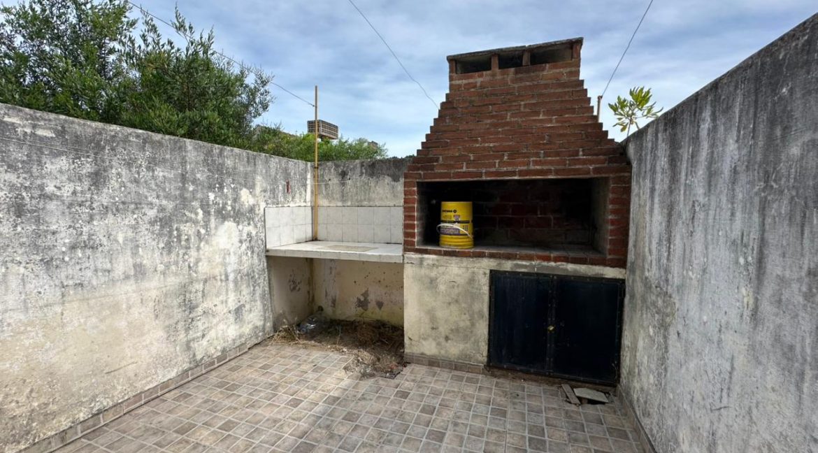 WhatsApp Image 2025-12-11 at 16.07.57