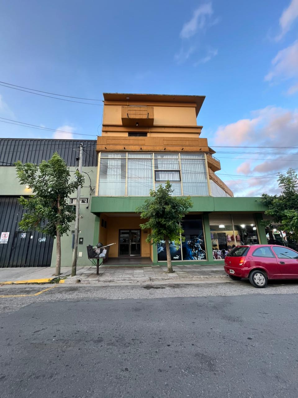 42 N° 207 3° E – Santa Teresita (120525)